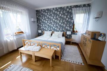 Фото номера Люкс с кроватью размера &quot;king-size&quot; и джакузи Отели типа «постель и завтрак» Villa Estancia г. Darżlubie 9
